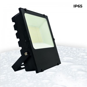 Projecteur LED Puissant et professionnel de 150W pour extérieur. - ®